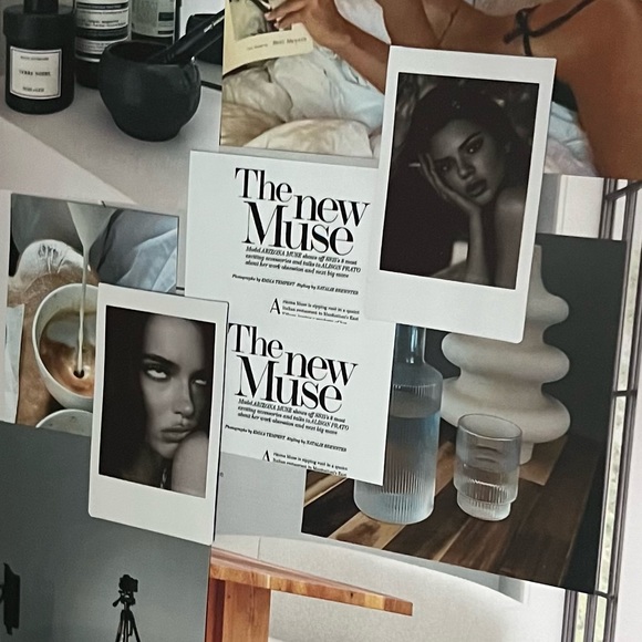 2 KENDALL JENNER POLAROID PRINTS - Picture 3 of 5